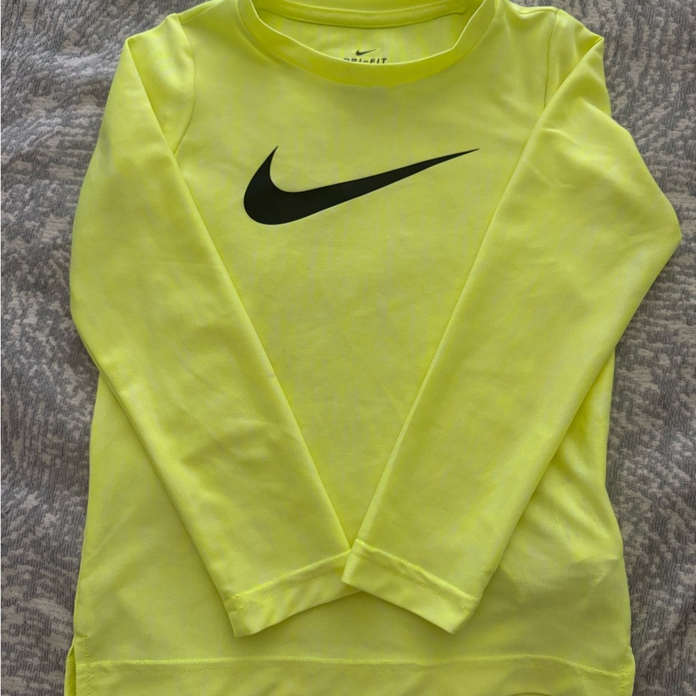 Nike DriFit Long Sleeve Tee